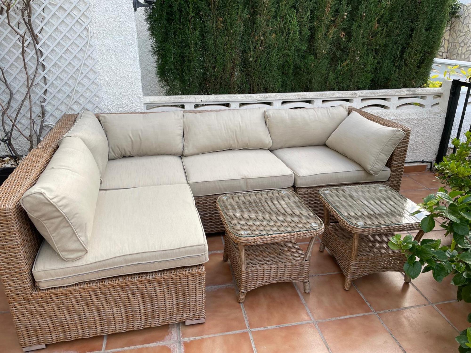 Apartament Albiretes